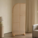 Japanese-style solid wood rattan screen partition is opposite the door to the home, living room entrance is blocked, and mobile
