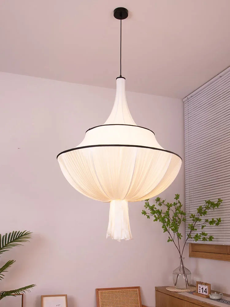 Suspension médiévale française design artistique nordique