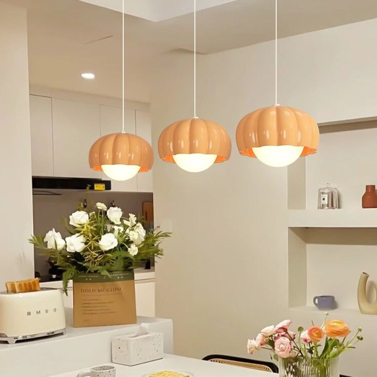 Suspension design fleur colorée