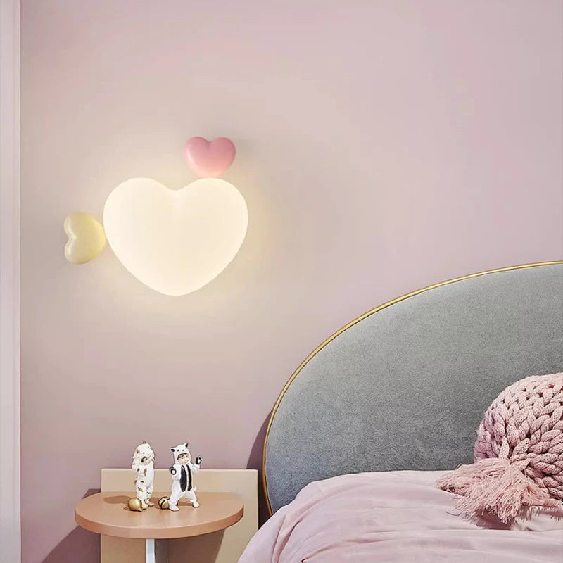 applique murale led en forme de cœur pour chambre d'enfant - vue 4 sur 12