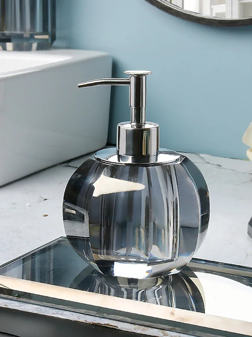 distributeur de savon en verre accessoires de salle de bain luxe - vue 9 sur 16