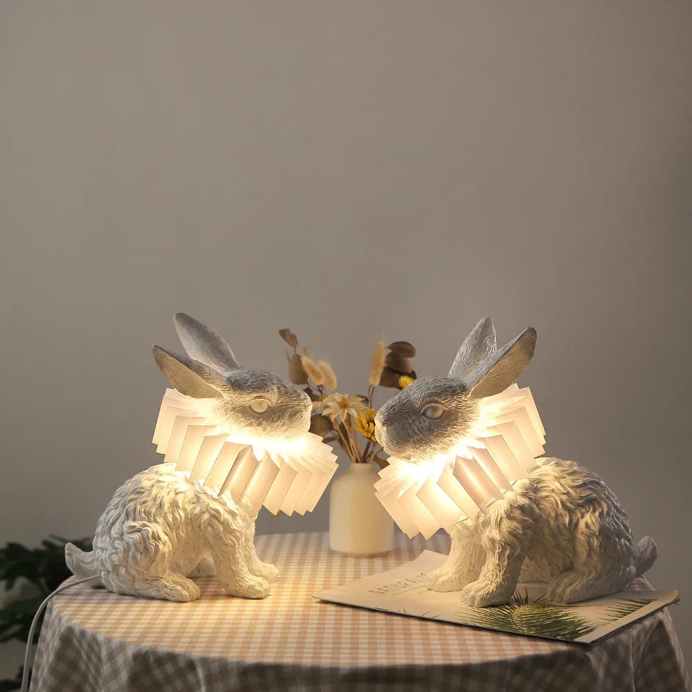 lampe de table créative en résine avec écharpe de lapin décorative - vue 2 sur 15