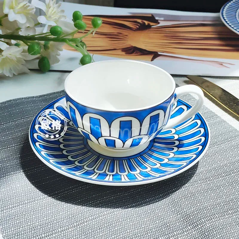 Assiette style européen motif sceau élégant pour thé