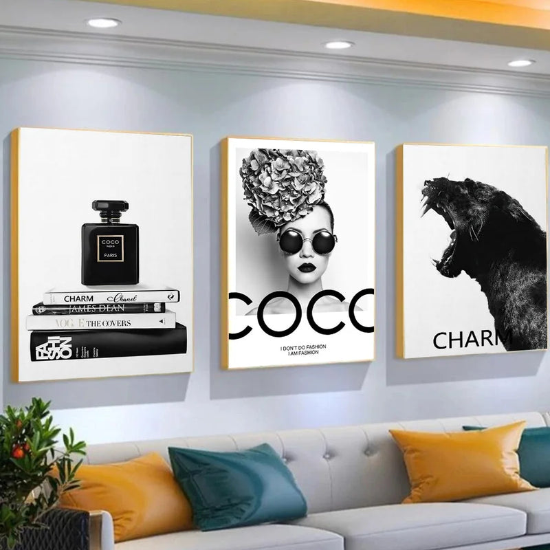 affiche de parfum luxe nordique pour décoration murale