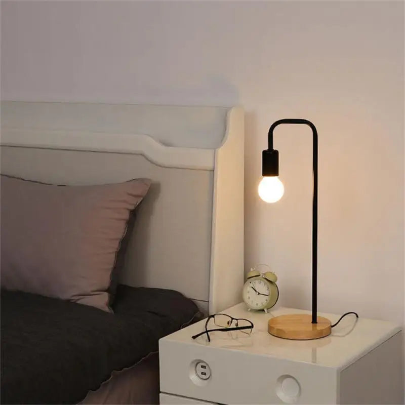 Lampe de Table nordique noir blanc Loft lampe de bureau Vintage en bois E27 ampoule lampes de Table en métal fer luminaires