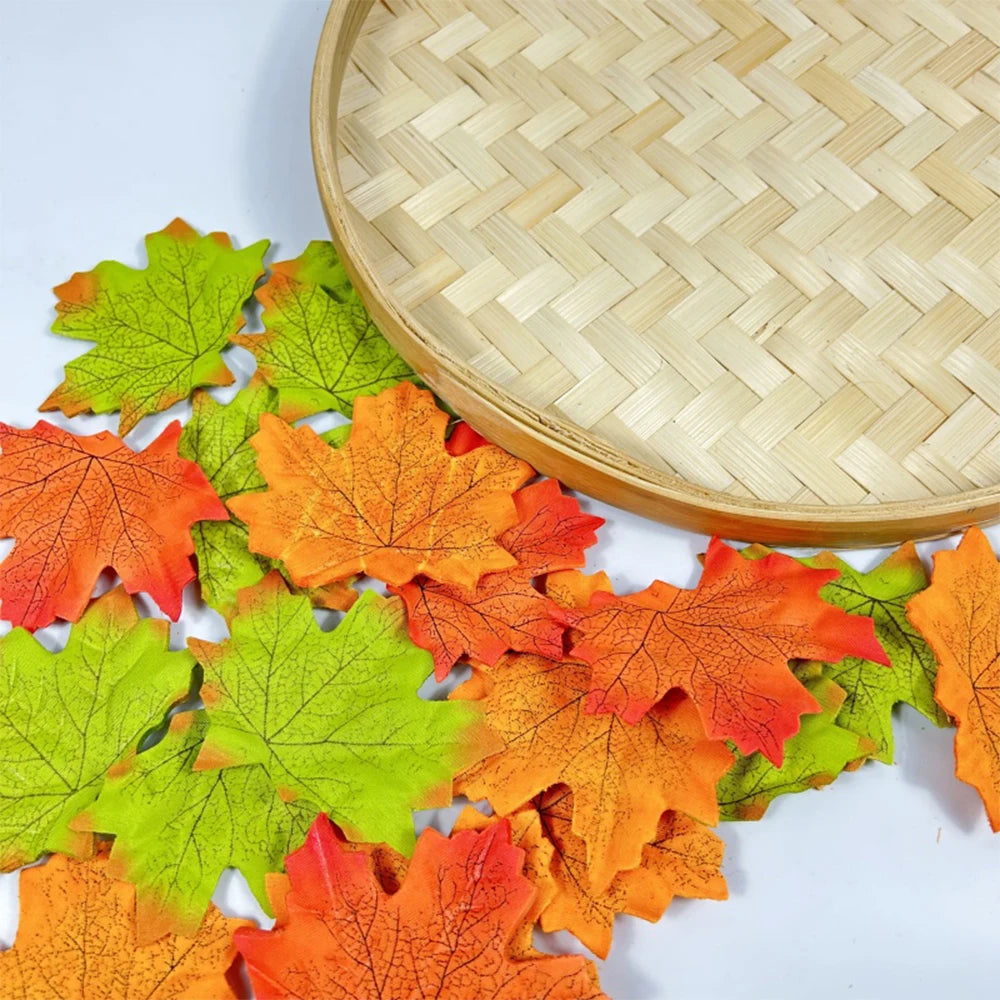 lot de 50 feuilles d'érable artificielles pour décorations d'automne - vue 6 sur 11