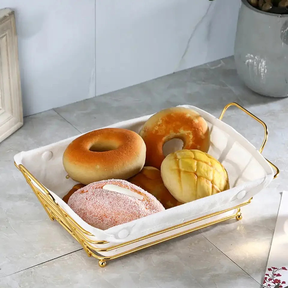 Golden Metal Wire Bread Baskets for Storage Pantry, Fruit Sorage Basket Container Durable Desktop Decoration Snack Box - vue 2 sur 6