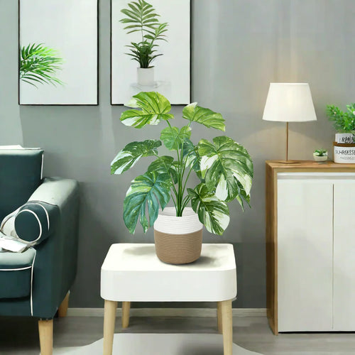 Realistic and elegant artificial monstera plant for interior decoration - vue 3 sur 10