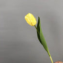 Set of 5 artificial tulips for realistic decoration