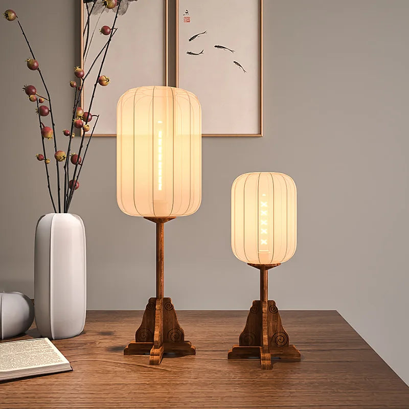 lampadaire style vintage en bois et cuivre pour hôtel et restaurant