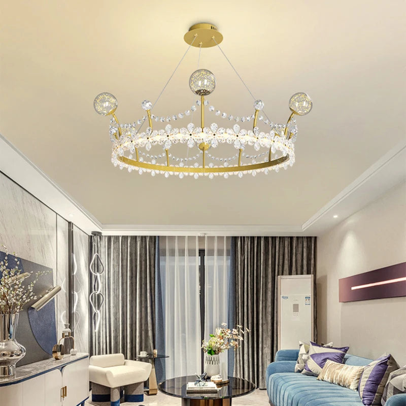 Lustres en couronne de cristal pour chambre de garçons et filles - vue 4 sur 10
