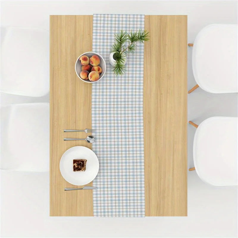 Chemin de table en lin motif carreaux maison - vue 3 sur 6