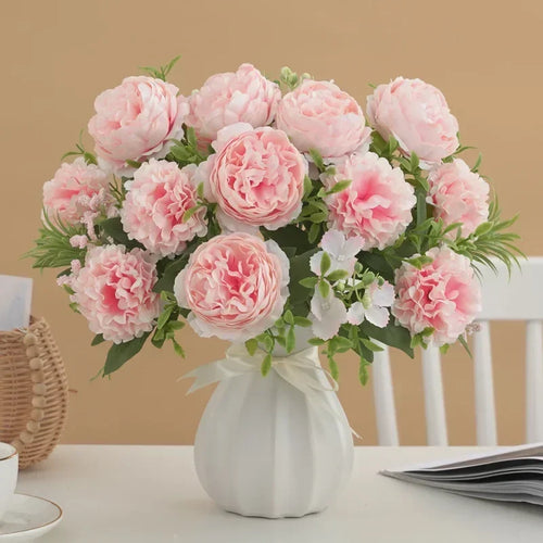 bouquet d'hortensias et pivoines artificiels pour décoration intérieure