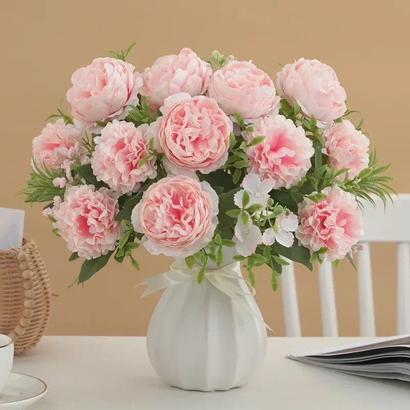 bouquet d'hortensias et pivoines artificiels pour décoration intérieure - vue 4 sur 11
