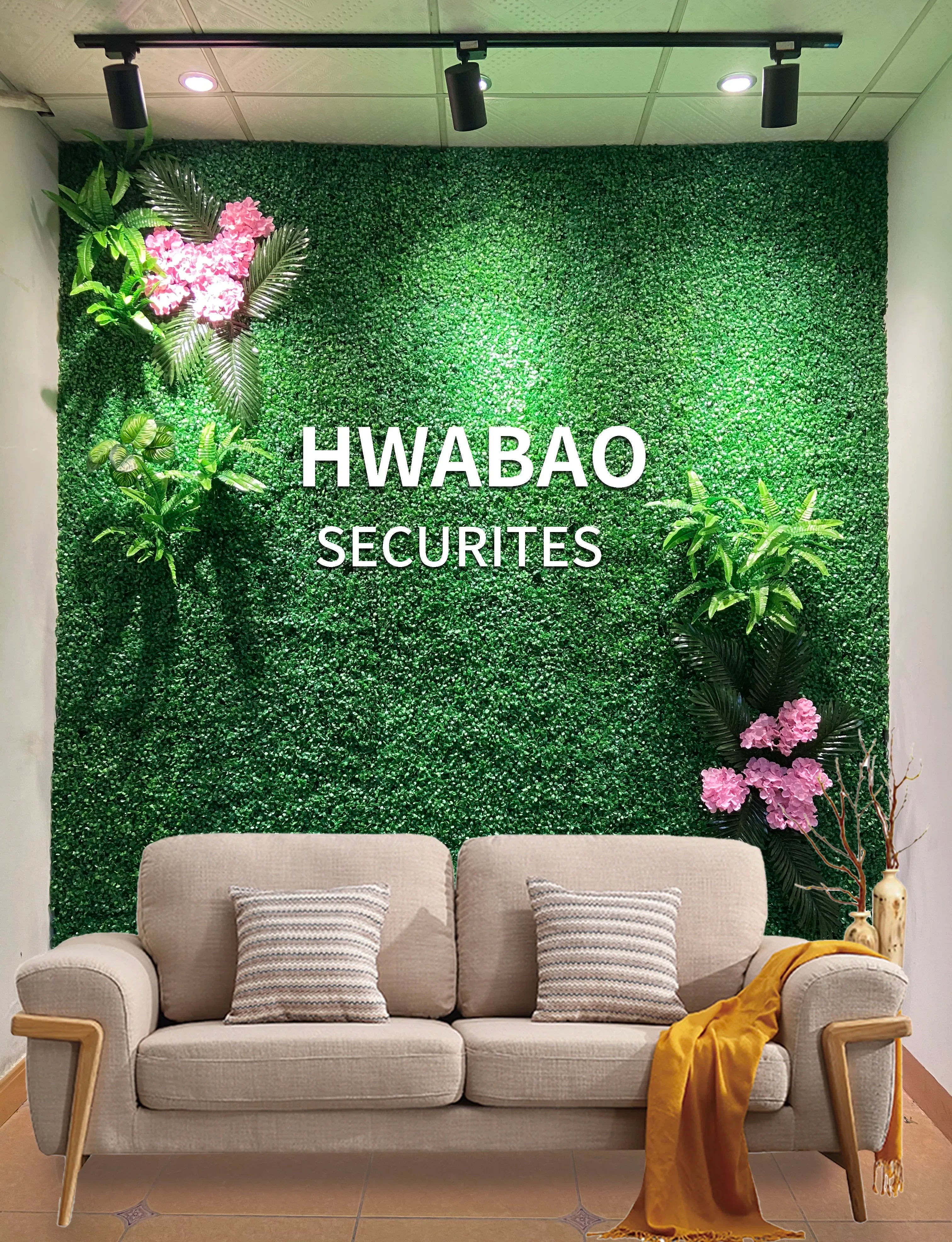 Custom Size Artificial Plant Wall Lawn, Green Plant Background Wall, Home Garden, Wedding Decoration, Plastic Lawn - vue 5 sur 18