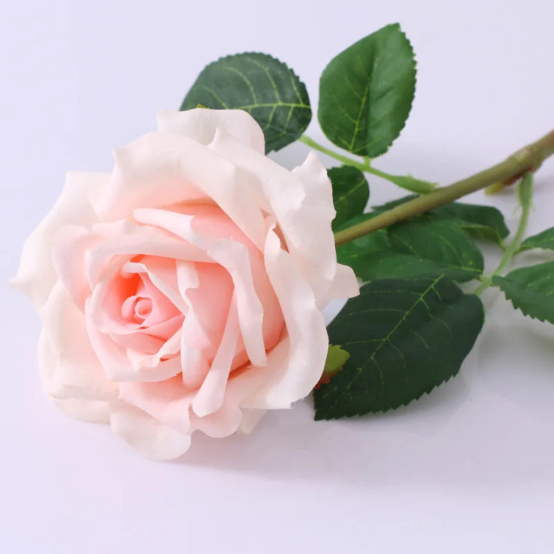 roses artificielles au toucher réaliste pour décoration florale