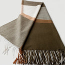 plaid laine jacquard a carreaux franges salon voyage