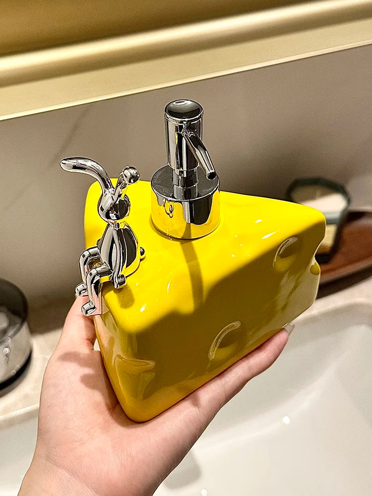 distributeur de savon créatif en céramique pour salle de bain - vue 7 sur 8