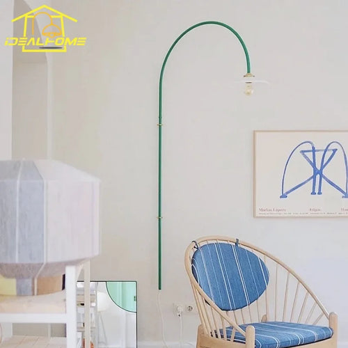 Minimalist industrial style colourful rotating LED wall light - vue 4 sur 11