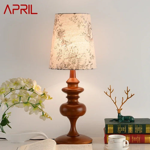Modern desk lamp, retro creative living room, study room, villa, hotel bedroom, interior decoration, glossy LED bedside lamp - vue 2 sur 21