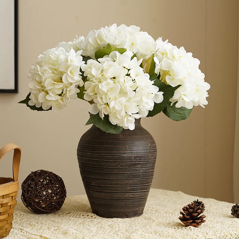 Realistic artificial hydrangea flower for decoration and bouquet - vue 3 sur 15