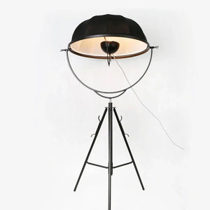 lampadaire loft trépied led réglable forme satellite