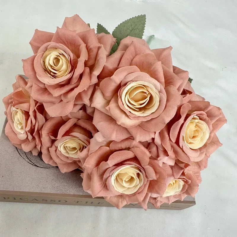 bouquet de roses artificielles en soie pour décoration festive - vue 13 sur 15