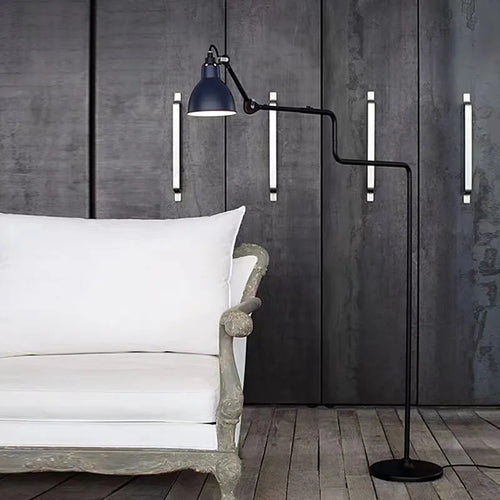 lampadaire rotatif à bras long en métal sur pied