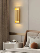applique murale en cuivre design italien pour intérieur moderne
