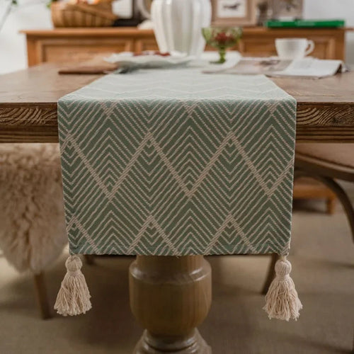 Chemin de table géométrique beige pompons style bohème