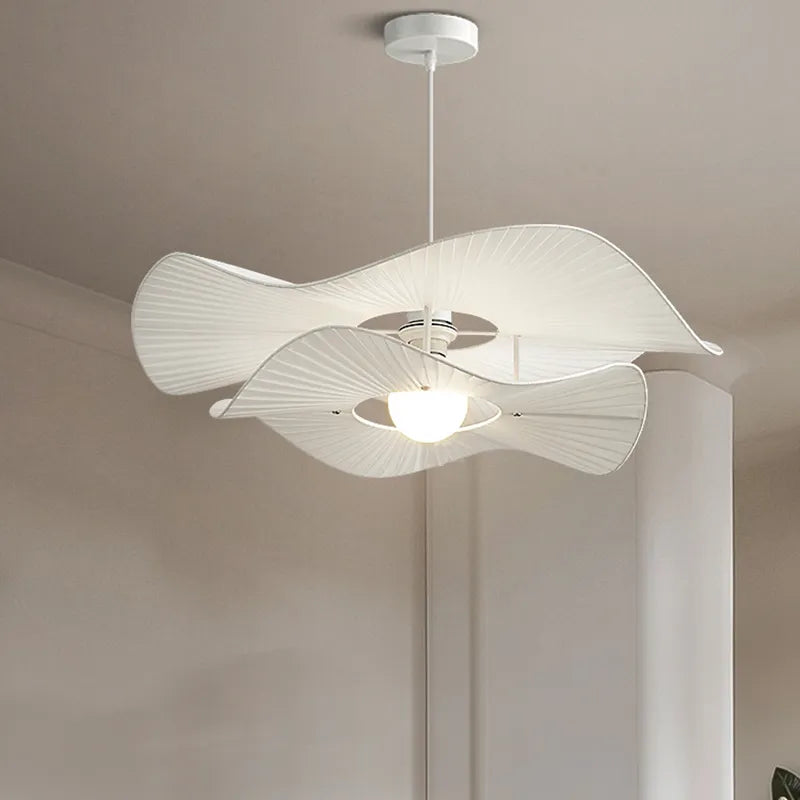 Lustre chapeau
