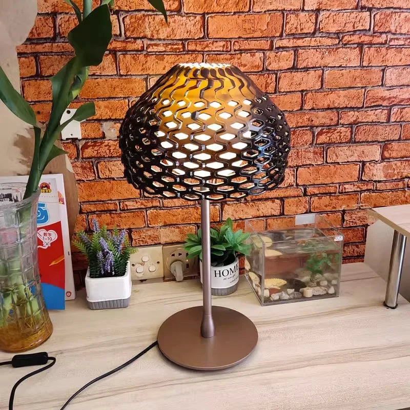 lampe de bureau design italienne moderne pour intérieur élégant - vue 6 sur 8
