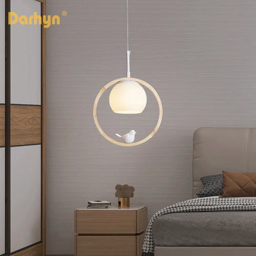 Suspension en bois et verre au design nordique - vue 5 sur 9