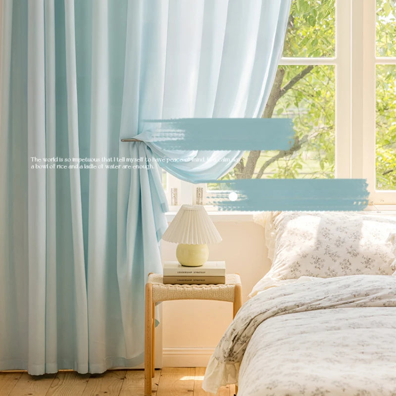 Rideau minimaliste translucide isolant pour salon ou chambre