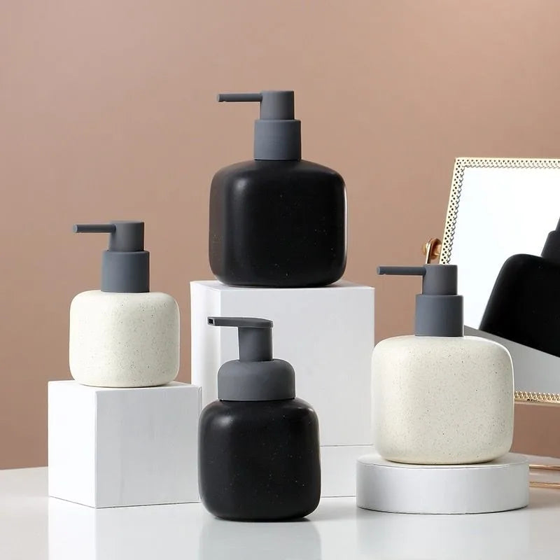 bouteille en céramique pour savon et gel douche portable