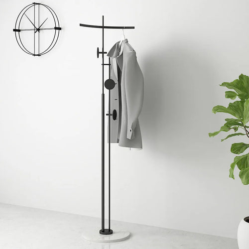 porte-vêtements design nordique pour rangement élégant et pratique