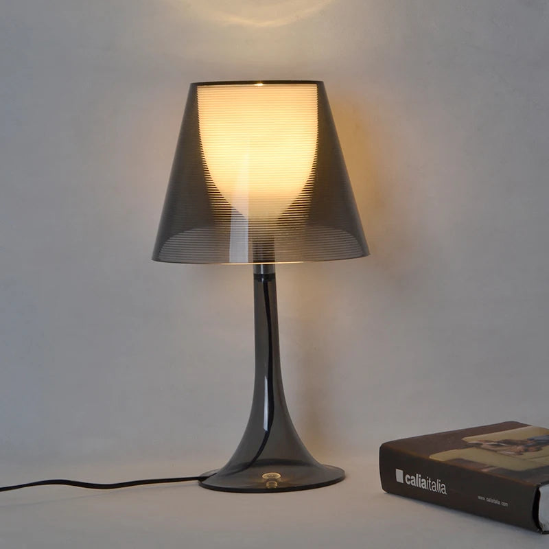 Lampe de Table simple et moderne en acrylique - vue 4 sur 8
