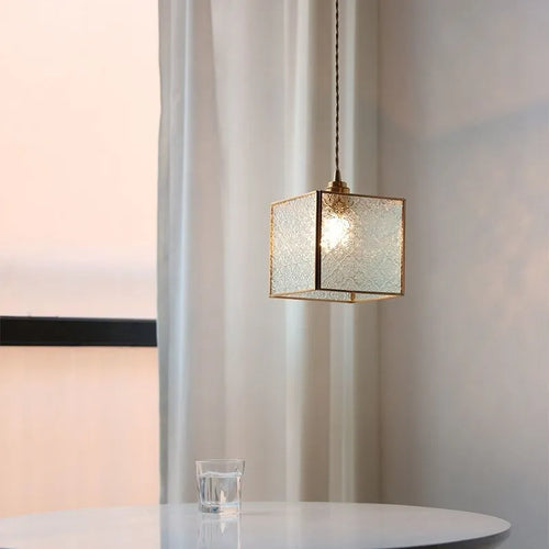 Suspension en verre transparent à motif géométrique - vue 2 sur 16