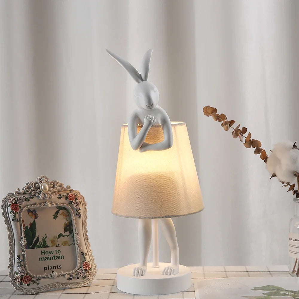 lampe de bureau lapin en résine design rétro pour décoration intérieure - vue 10 sur 12