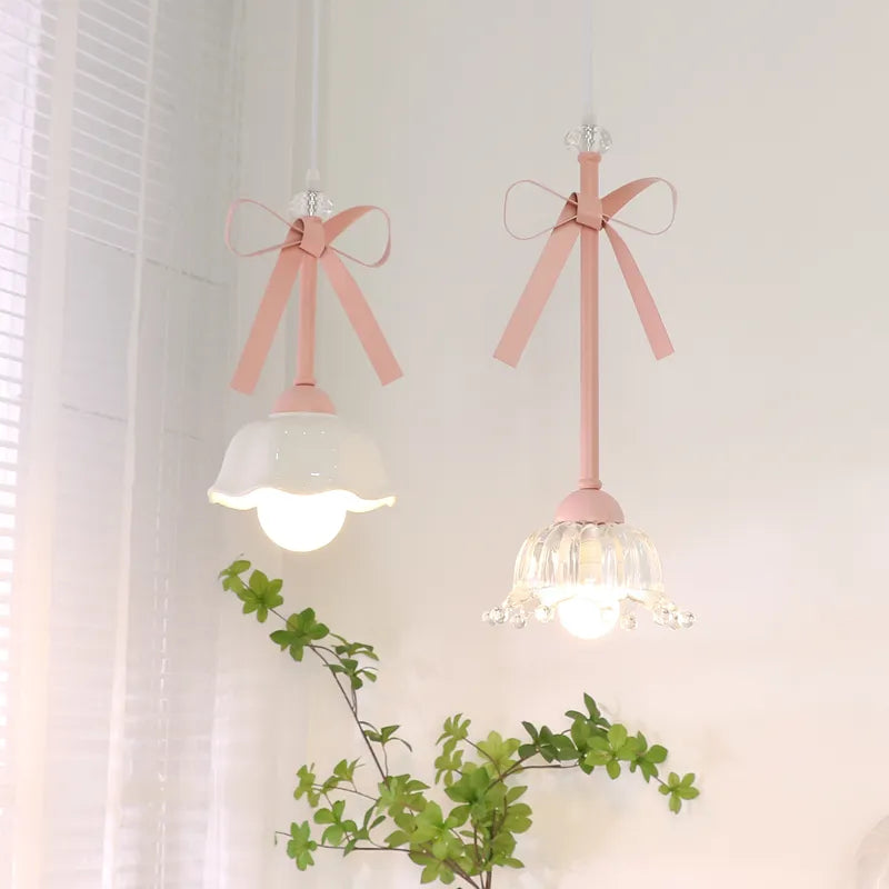 Suspension enfant princesse avec ruban rose