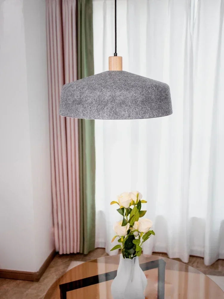 Modern minimalist chandelier for elegant and contemporary interior decor - vue 4 sur 8