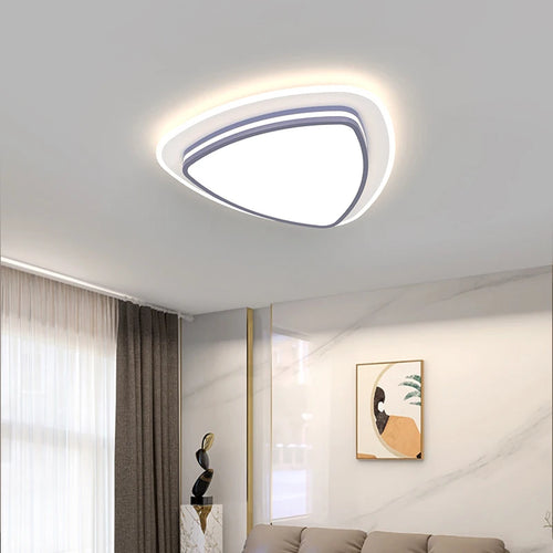 Modern minimalist LED ceiling light for creative decor - vue 6 sur 15