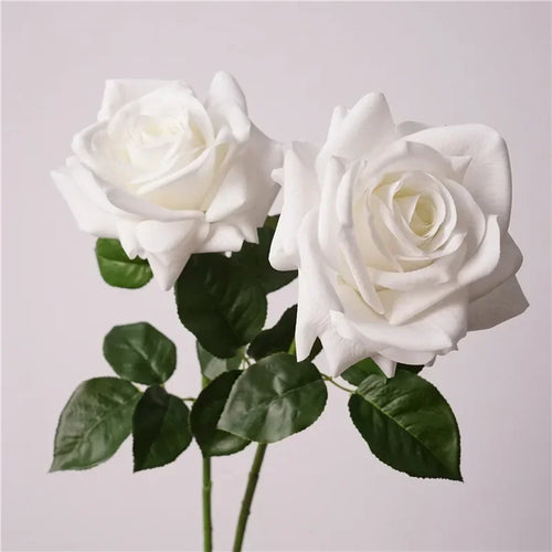 Realistic decorative white artificial roses for weddings - vue 7 sur 12