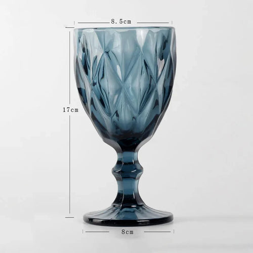 Verres vin cristal sculpté design élégant boissons maison