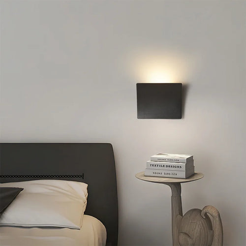 Modern minimalist design wall light for interior decor - vue 3 sur 8