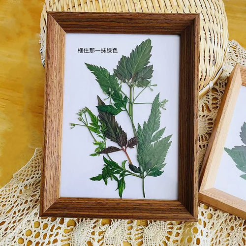 cadre photo en bois avec feuille décorative fait main - vue 4 sur 6