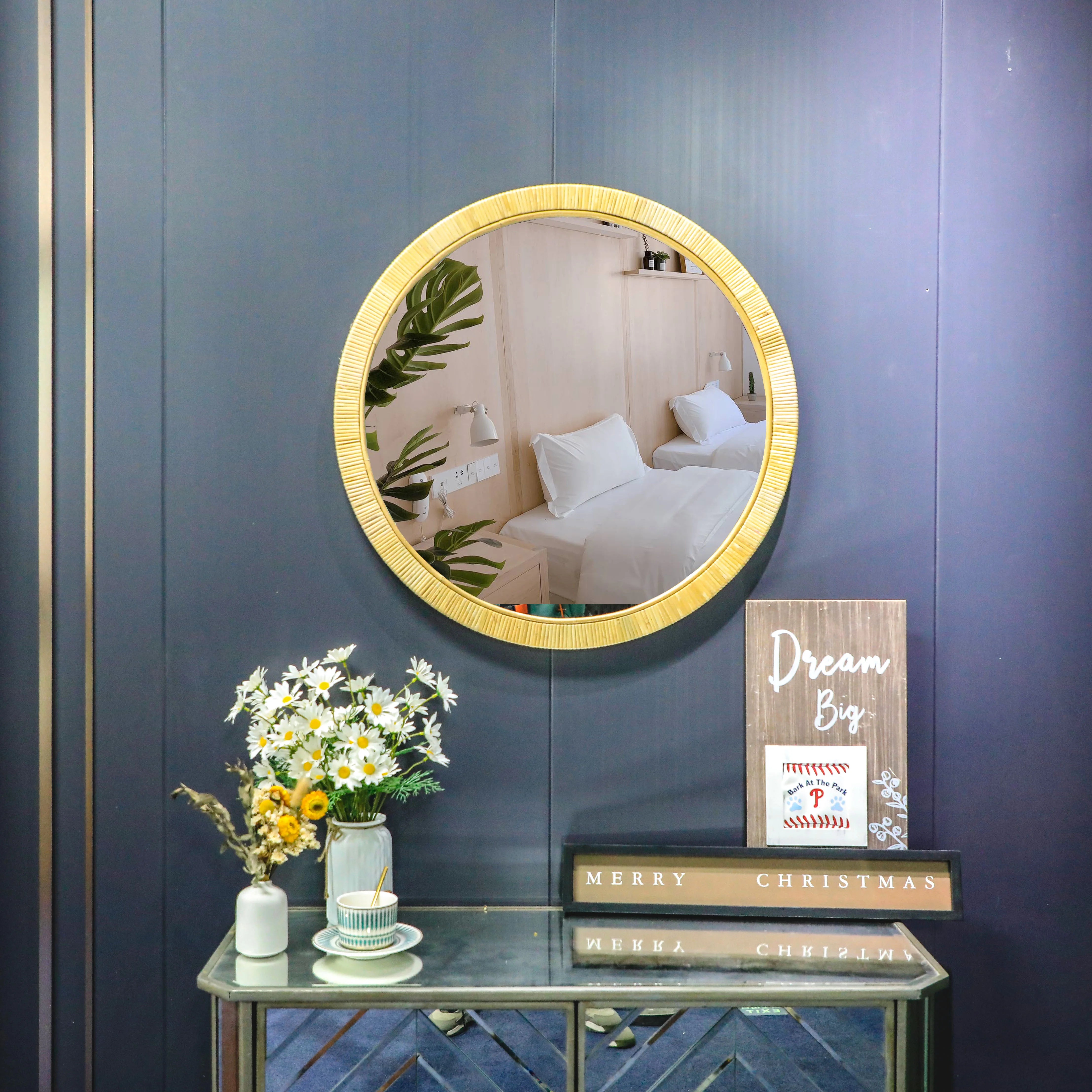 miroir mural encadré en rotin naturel fait main décoratif et élégant - vue 2 sur 6