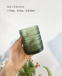 Verres rétro à pied relief pour cocktails eau