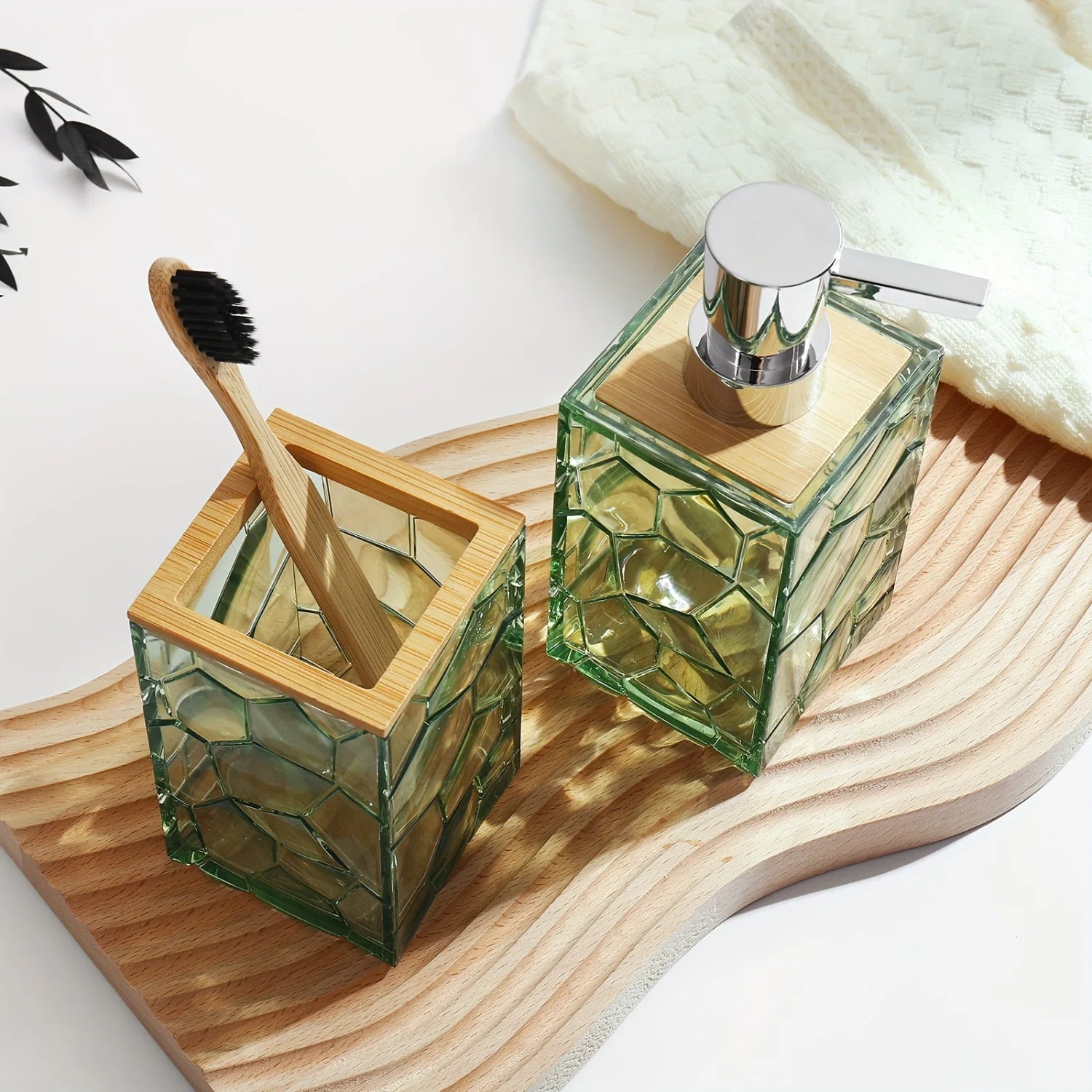 Bathroom Accessory Set, Acrylic Bamboo Accessories, Includes Toothbrush Holder, Soap Dispenser, Cotton Swab Holder, Soap Dish, T - vue 6 sur 7