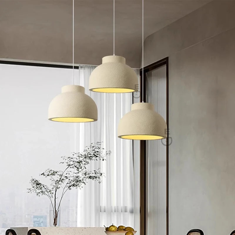 lampe pendante en ciment style wabi-sabi pour restaurant - vue 4 sur 10